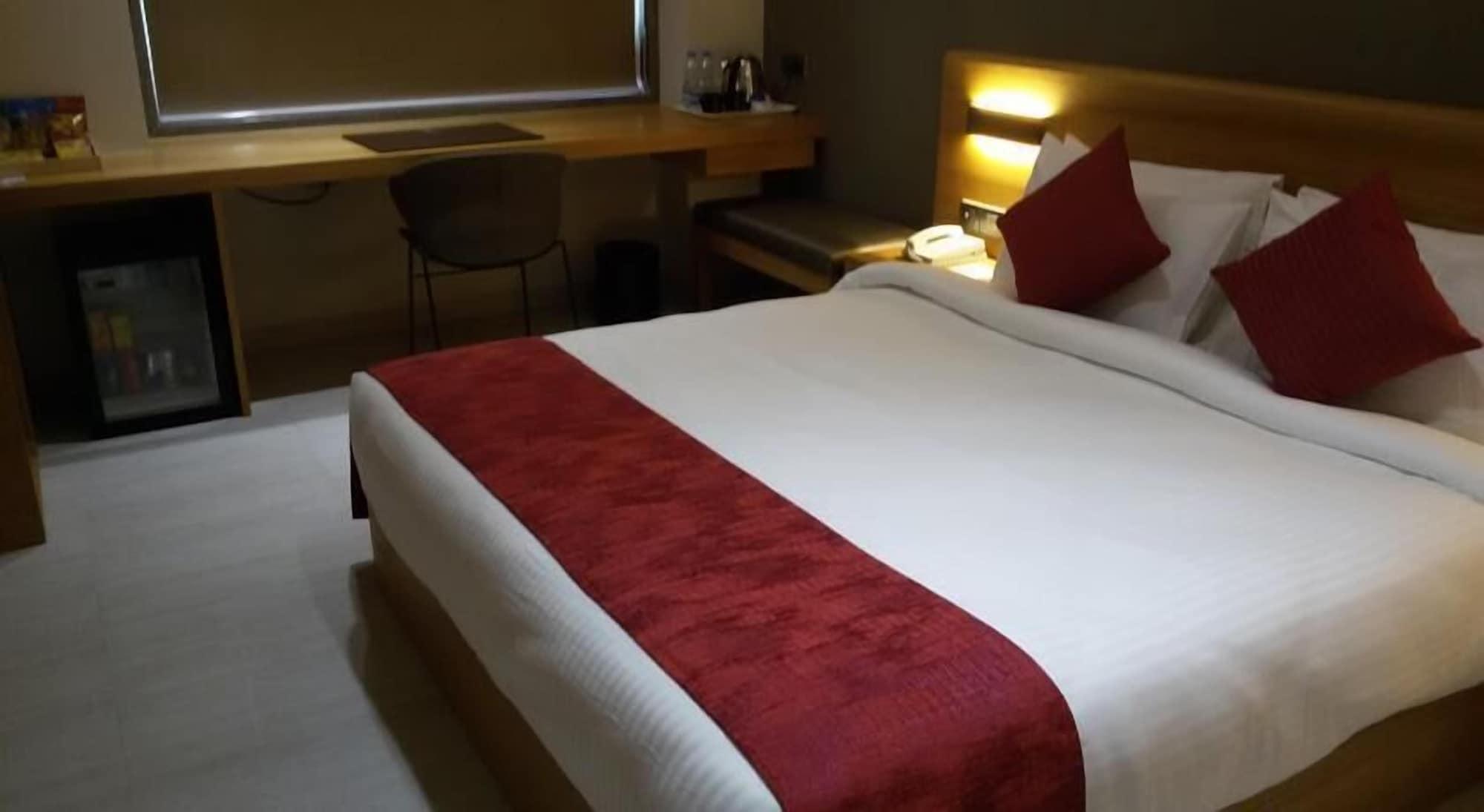 Hotel Suba Elite Vadodara Eksteriør billede